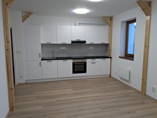 Pronájem bytu 4+kk 81 m² (Podkrovní)