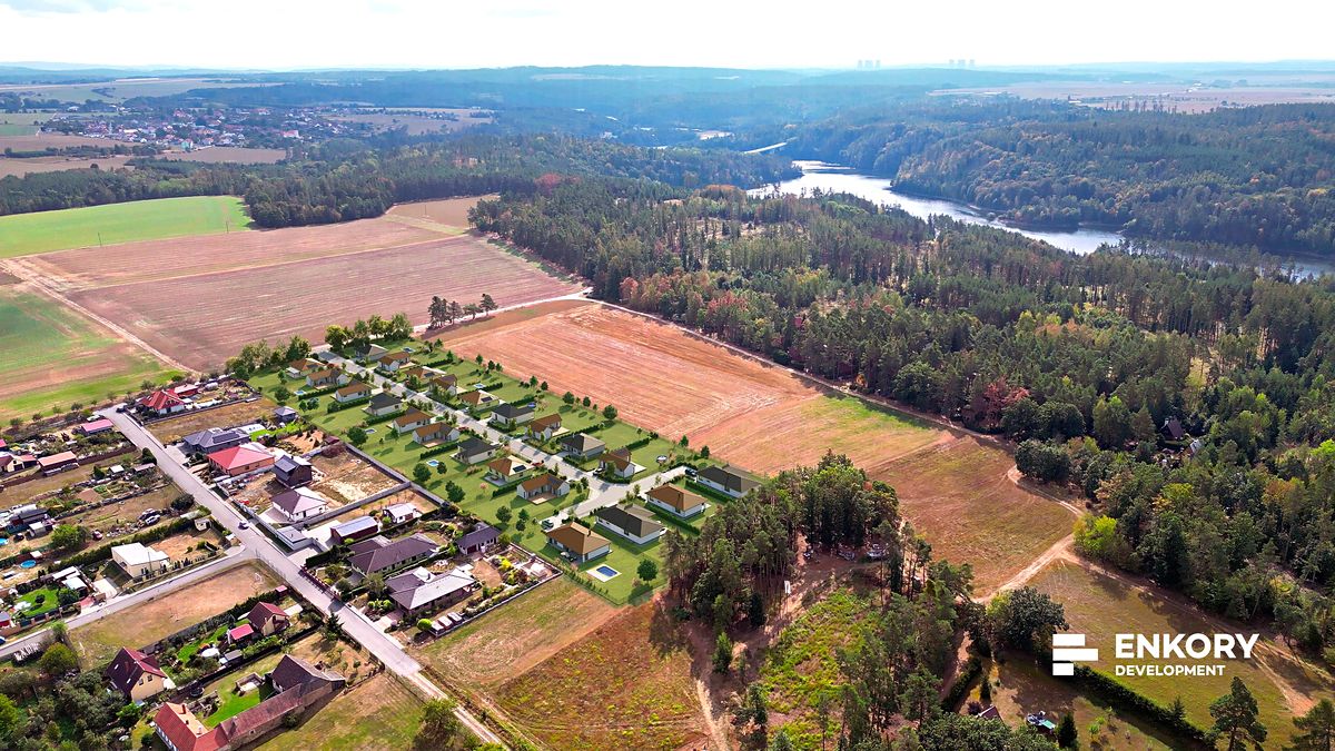 Prodej stavebního pozemku 885 m² – fotografie 2
