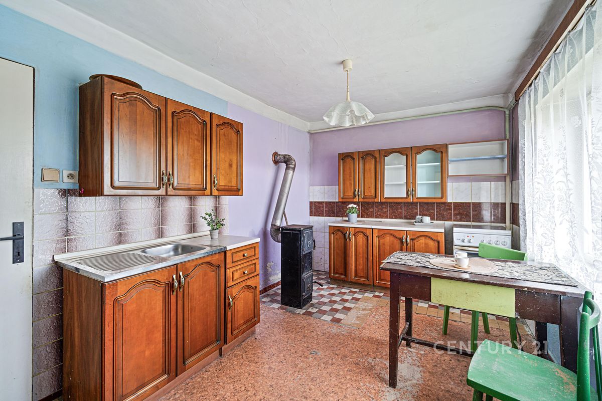 Prodej rodinného domu 79 m², pozemek 1182 m² – fotografie 3
