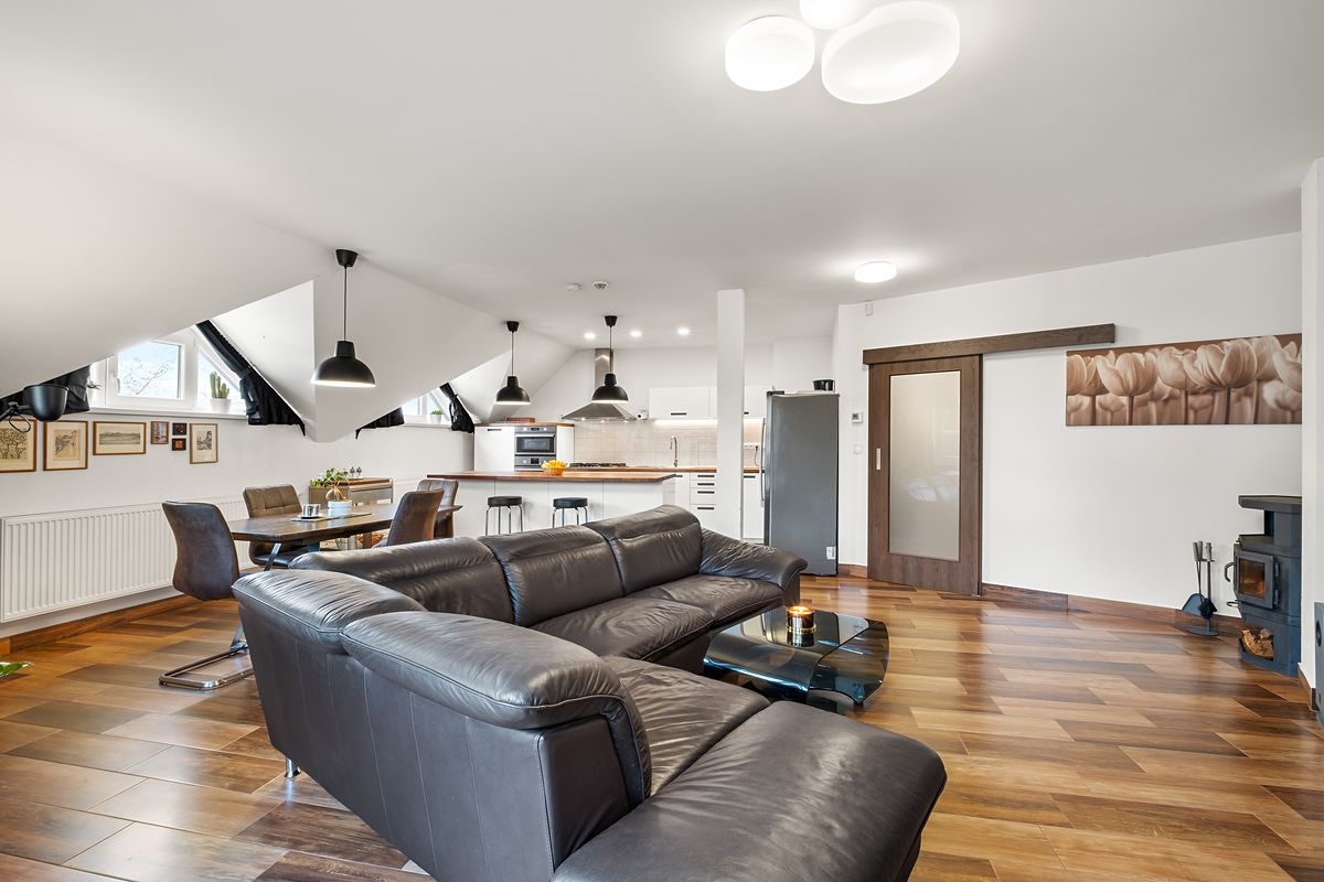 Prodej bytu 4+kk 183 m²