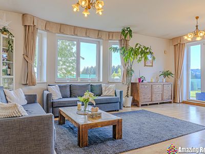 Prodej rodinného domu 238 m², pozemek 1185 m²