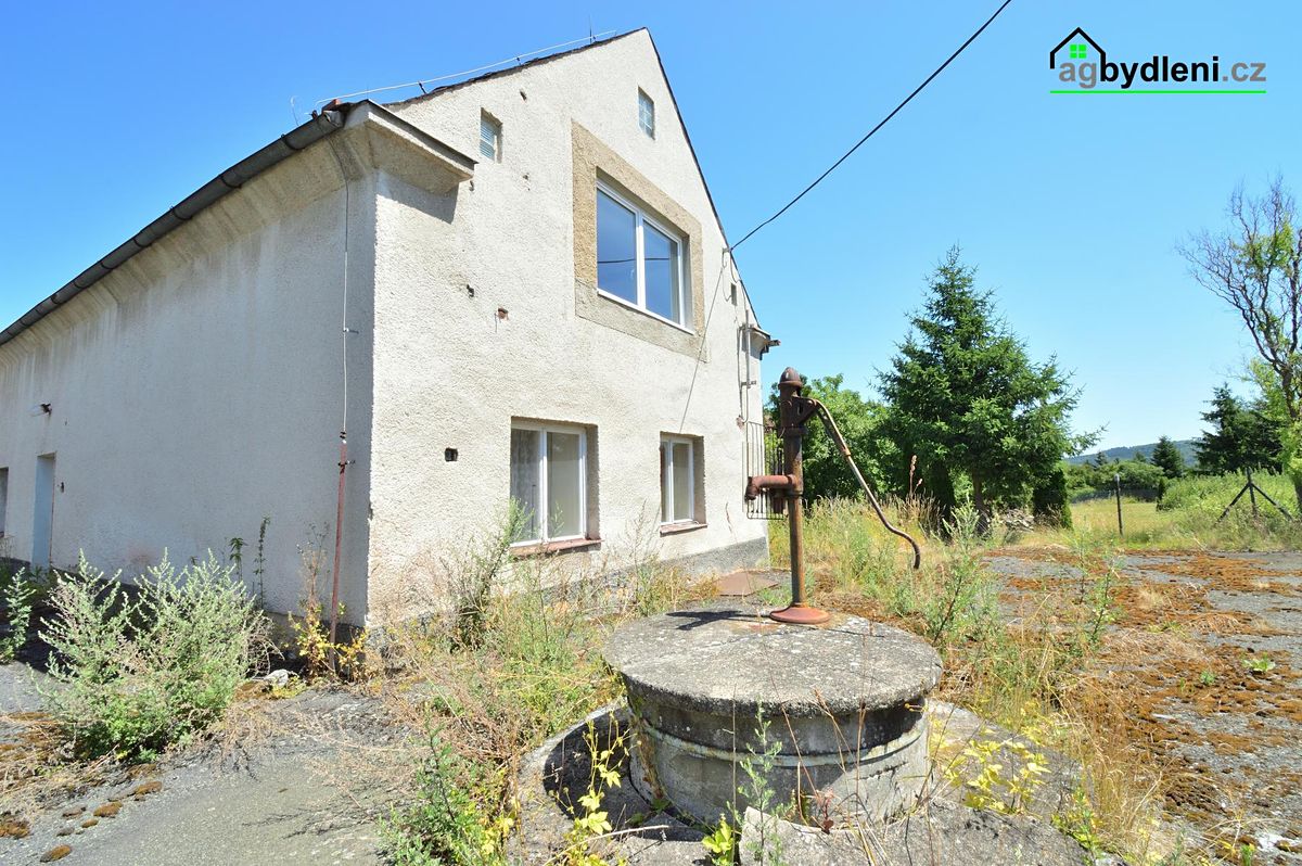 Prodej rodinného domu 121 m², pozemek 1615 m² – fotografie 3