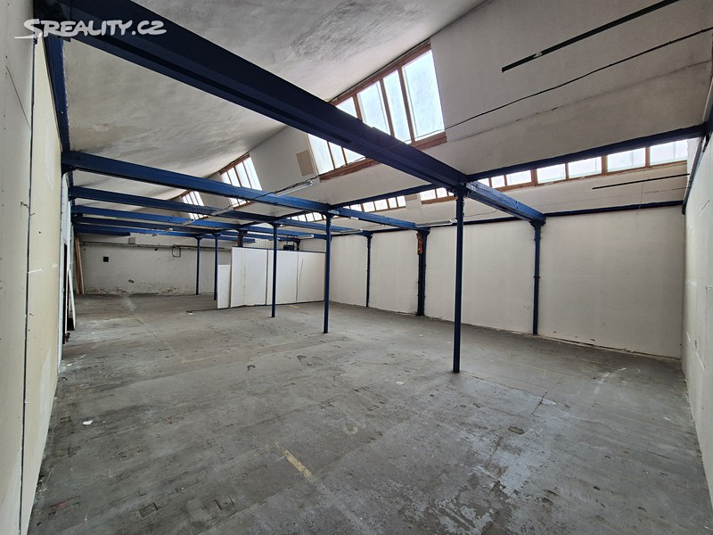 Pronájem skladového prostoru 1 250 m², Liberec