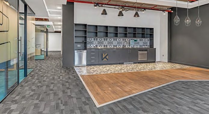 Pronájem kanceláře 282 m² – fotografie 3