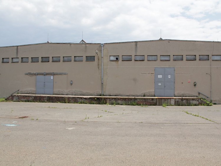 Pronájem komerčního prostoru, 596 m² (1 z 5)