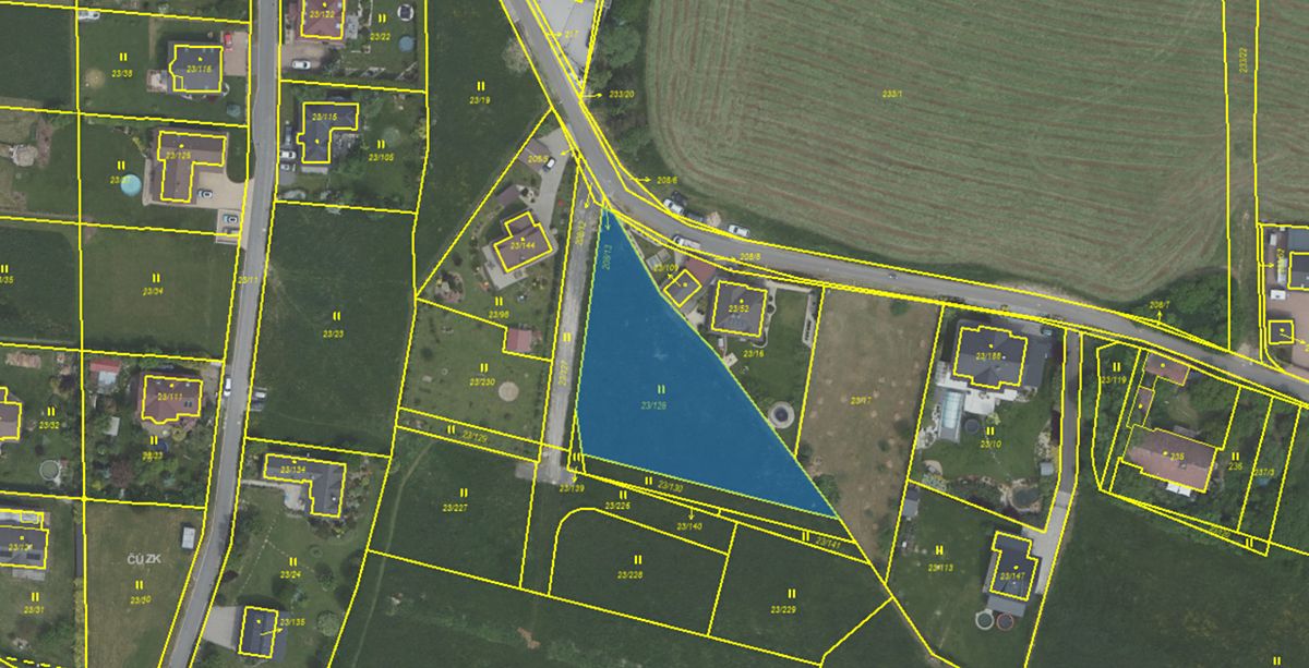 Prodej stavebního pozemku 2297 m² – fotografie 3