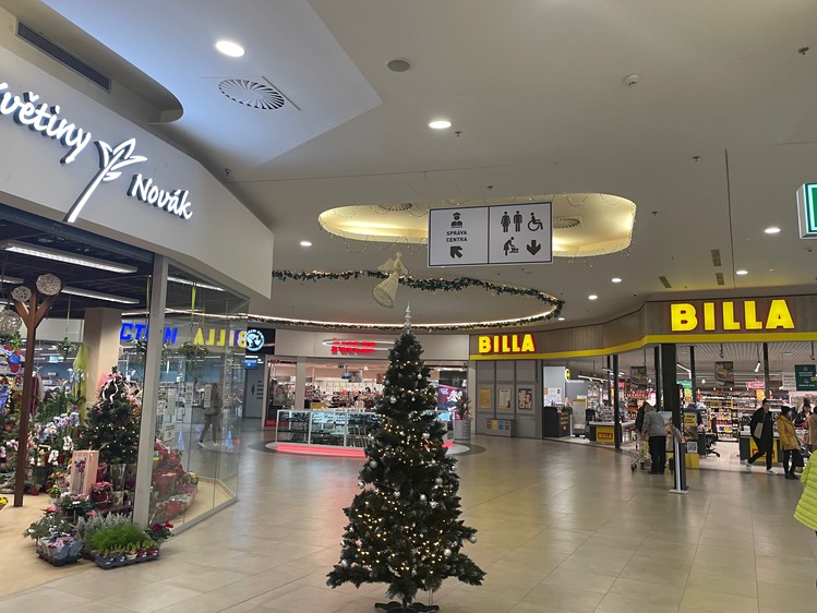 Комерційне приміщення в оренду, 141 м² (5 з 10)
