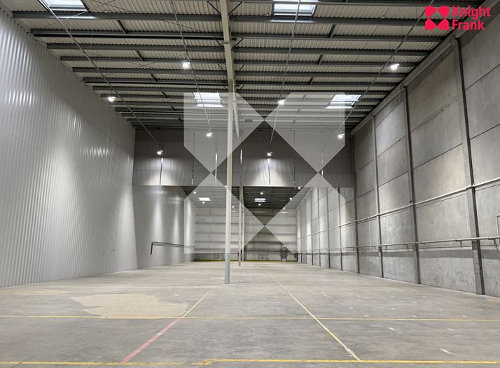 Pronájem skladového prostoru 3340 m² – fotografie 2