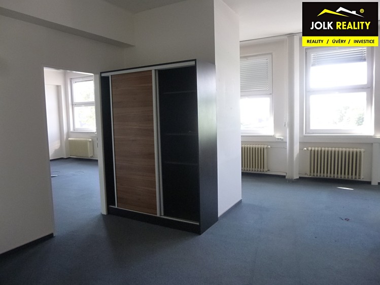 Pronájem komerčního prostoru, 342 m² (11 z 30)