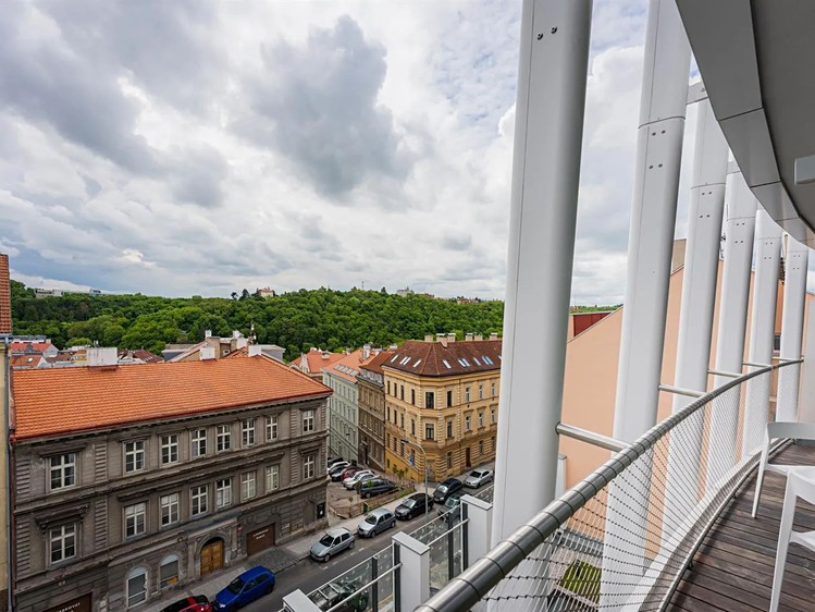Pronájem bytu 2+kk, 71 m² (3 z 22)