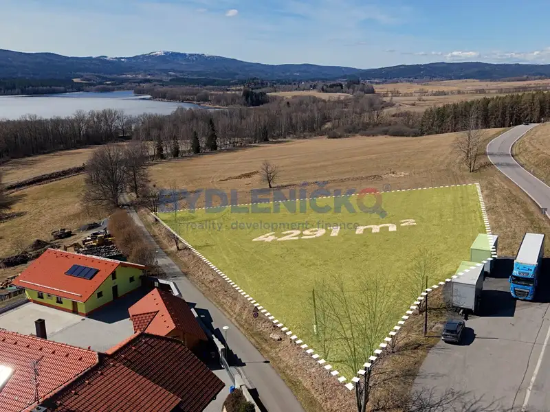Prodej komerčního pozemku 4291 m², Horní Planá – náhled fotky 1