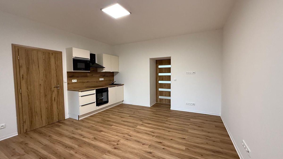 Pronájem bytu 2+kk 48 m²
