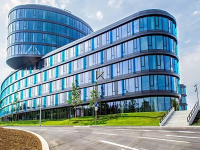 Pronájem kanceláře 1000 m²