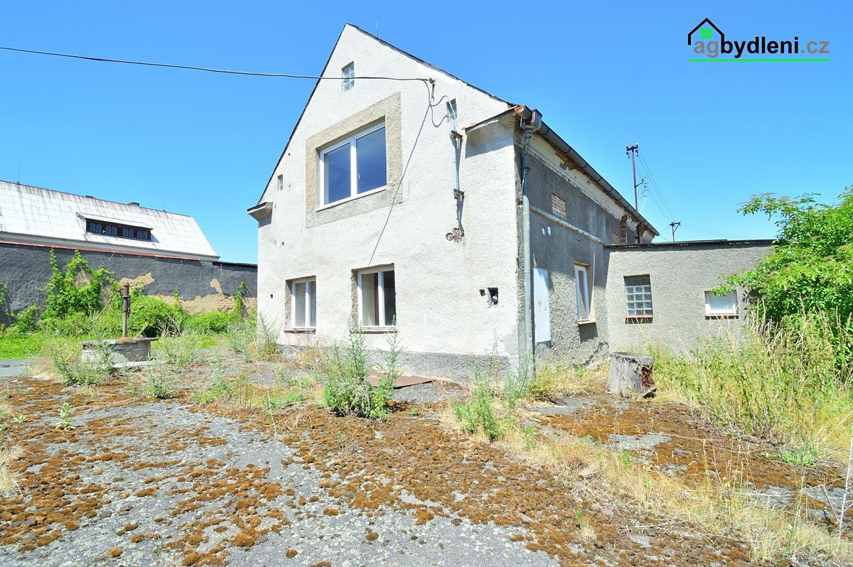 Prodej rodinného domu 121 m², pozemek 1615 m² – fotografie 2
