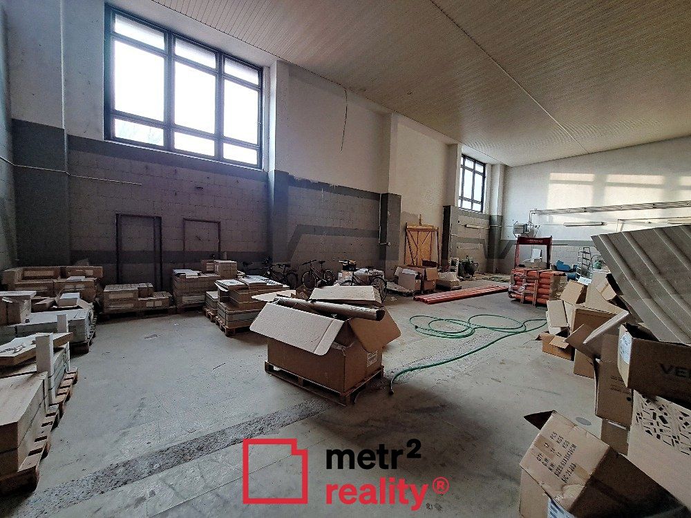 Pronájem skladového prostoru 220 m² – fotografie 3