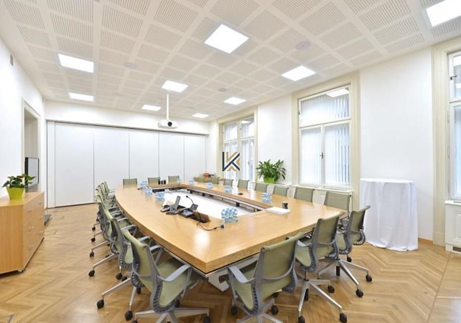Pronájem kanceláře 293 m² – fotografie 2