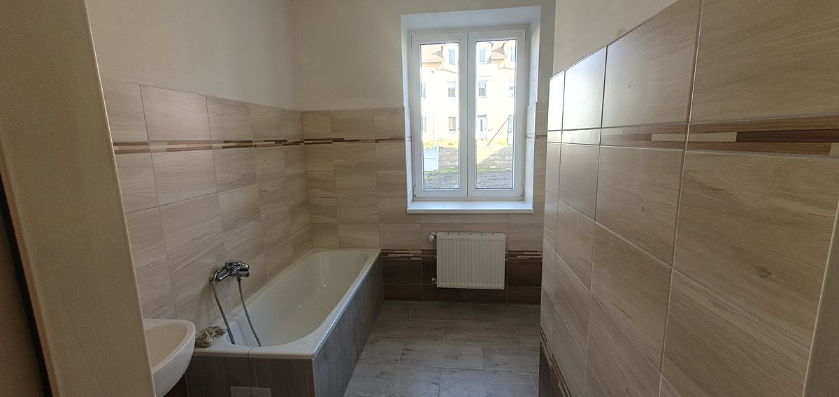 Pronájem bytu 2+1 74 m² – fotografie 4
