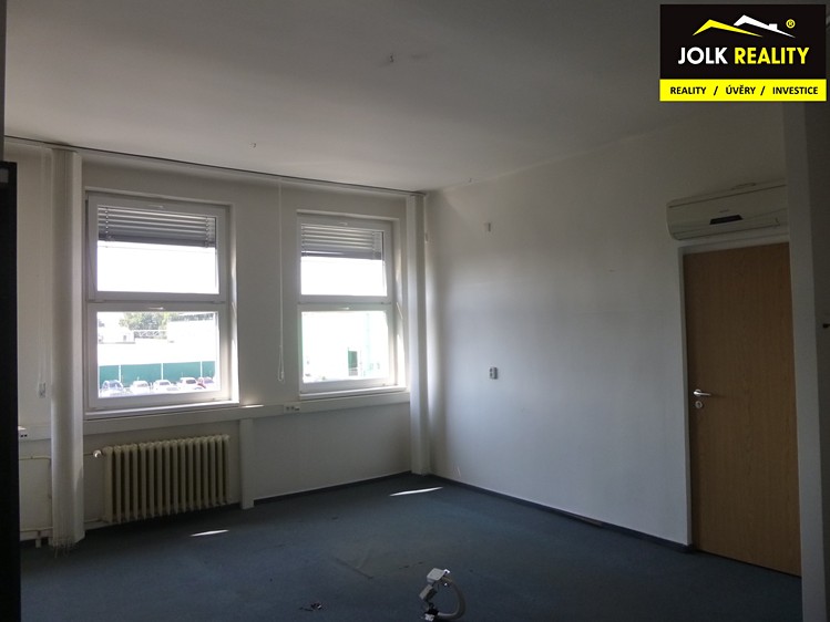 Pronájem komerčního prostoru, 342 m² (13 z 30)