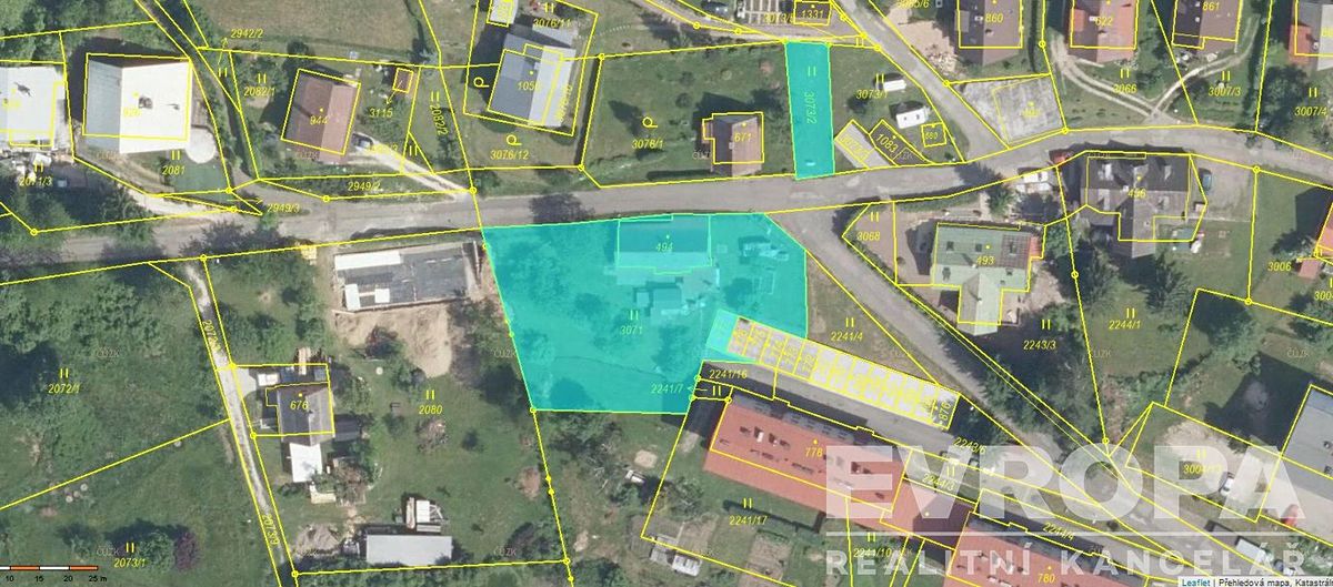 Prodej rodinného domu 421 m², pozemek 1782 m² – fotografie 3