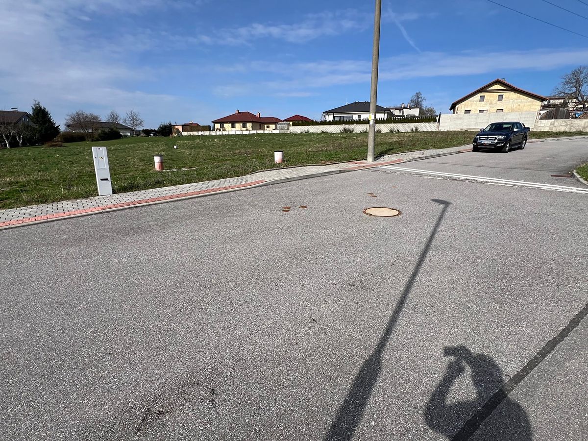 Prodej stavebního pozemku 882 m² – fotografie 3