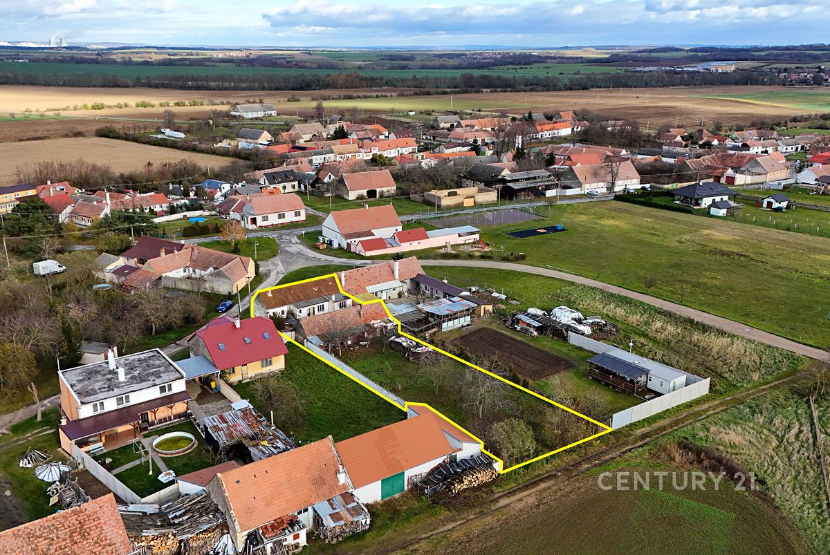 Prodej rodinného domu 79 m², pozemek 1182 m² – fotografie 2