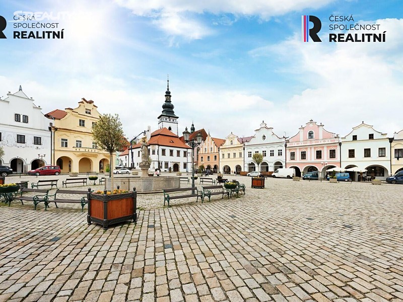 Prodej činžovního domu 1 081 m², Pelhřimov