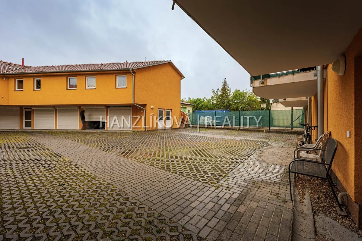 Pronájem specifického typu nemovitosti 13 m²