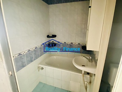 Pronájem bytu 2+kk, 43 m² (2 z 9)