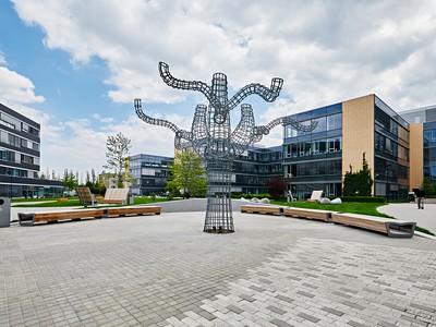 Pronájem kanceláře 1 500 m²