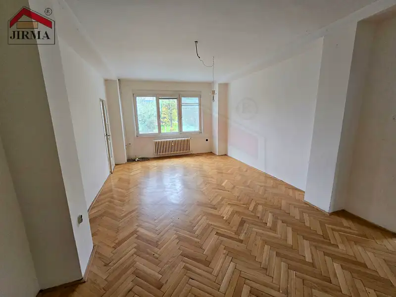 Pronájem bytu 3+1 98 m², Kolín – náhled fotky 2