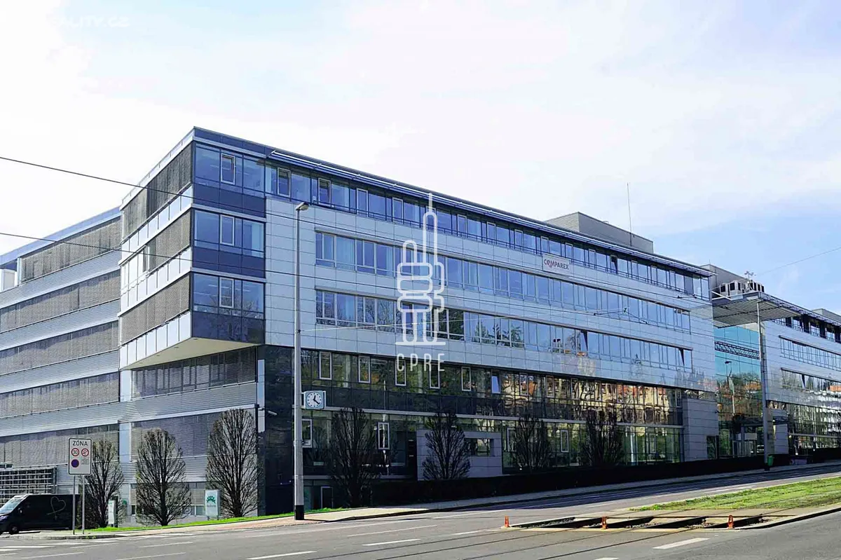 Pronájem kanceláře 408 m², Evropská