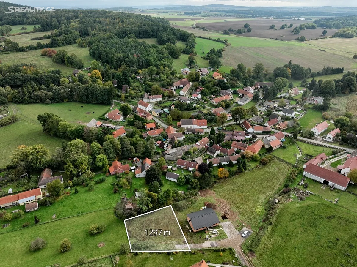 Prodej stavebního pozemku 1297 m² - Widok 3