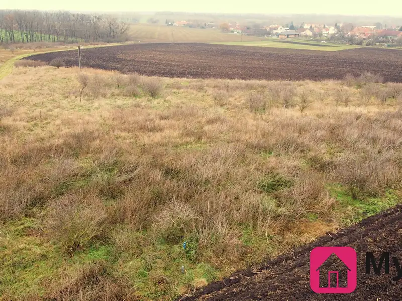 Prodej pozemku 1583 m², Troskotovice – náhled fotky 2