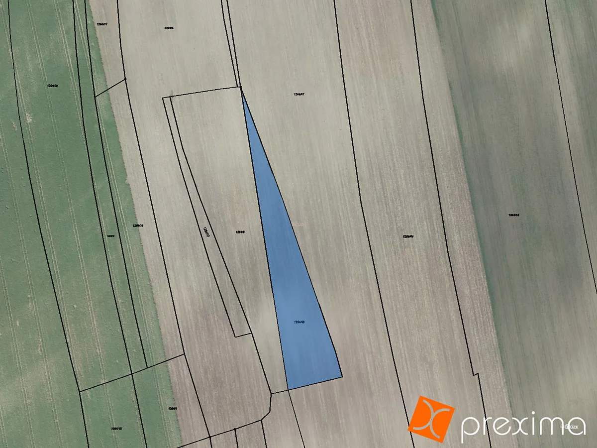 Prodej podílu 1/2 pole 1918 m²