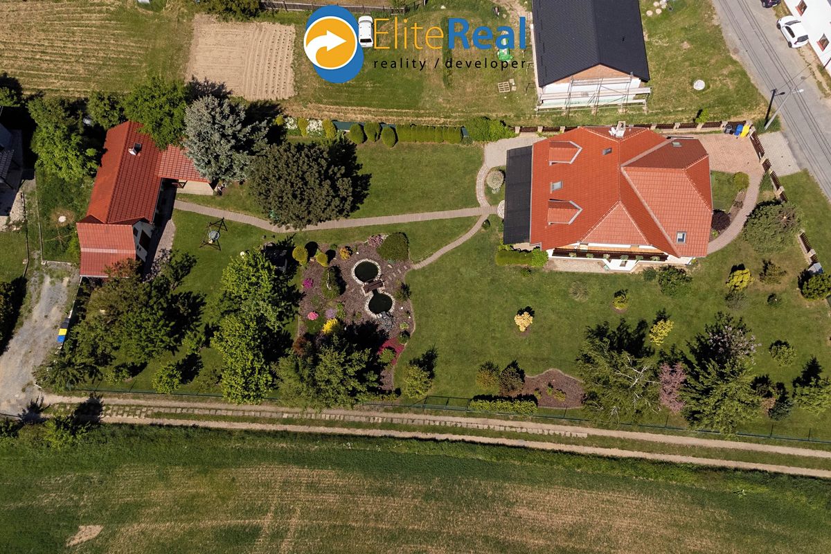 Prodej vícegeneračního domu 344 m², pozemek 2194 m² – fotografie 3