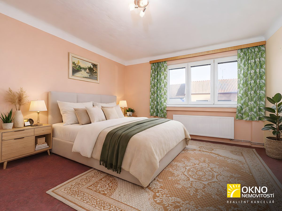 Prodej rodinného domu 284 m², pozemek 755 m² – fotografie 2