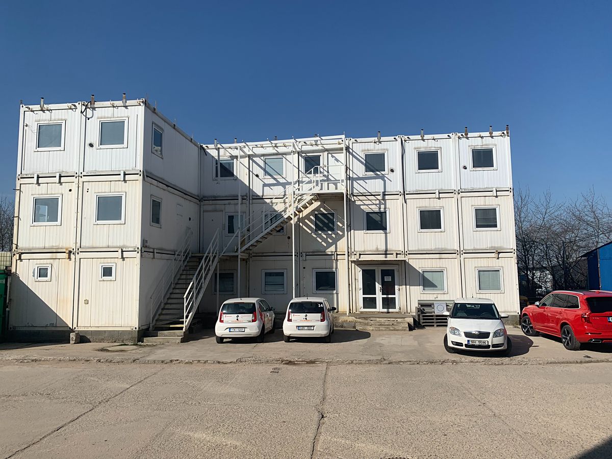 Prodej skladového prostoru 375 m²