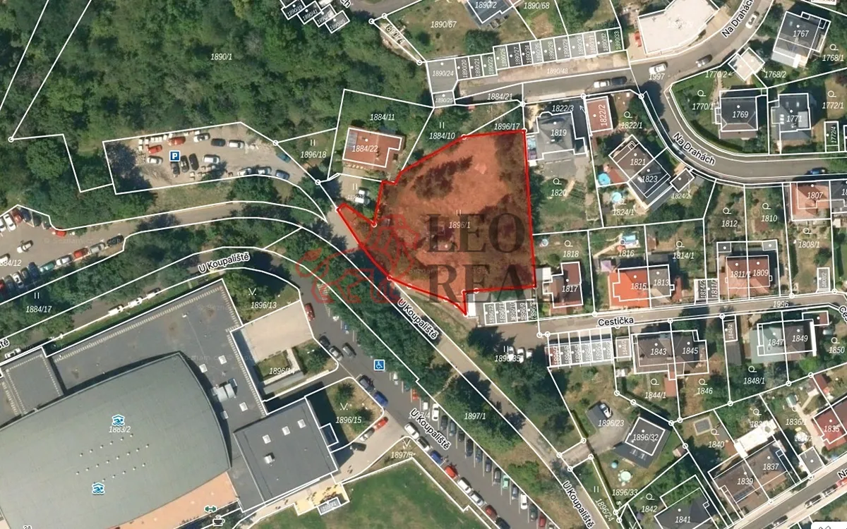 Prodej stavebního pozemku 1784 m²