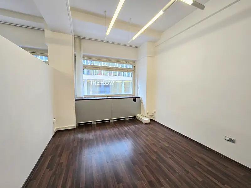 Pronájem kanceláře 64 m², Praha – náhled fotky 2