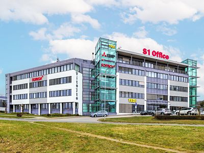 Pronájem kanceláře 479 m²