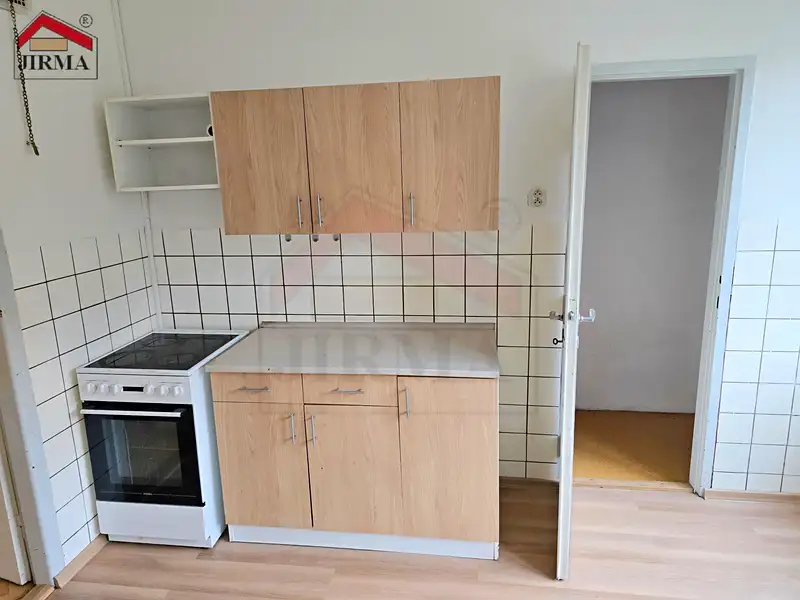 Pronájem bytu 3+1 98 m², Kolín – náhled fotky 3