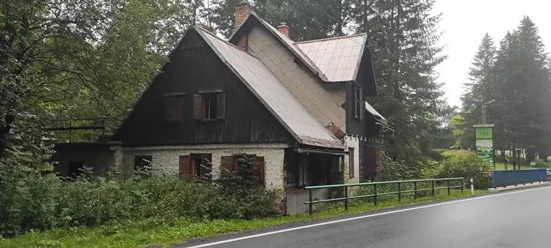 Prodej chalupy 380 m², pozemek 1000 m², Bělá pod Pradědem – náhled fotky 3