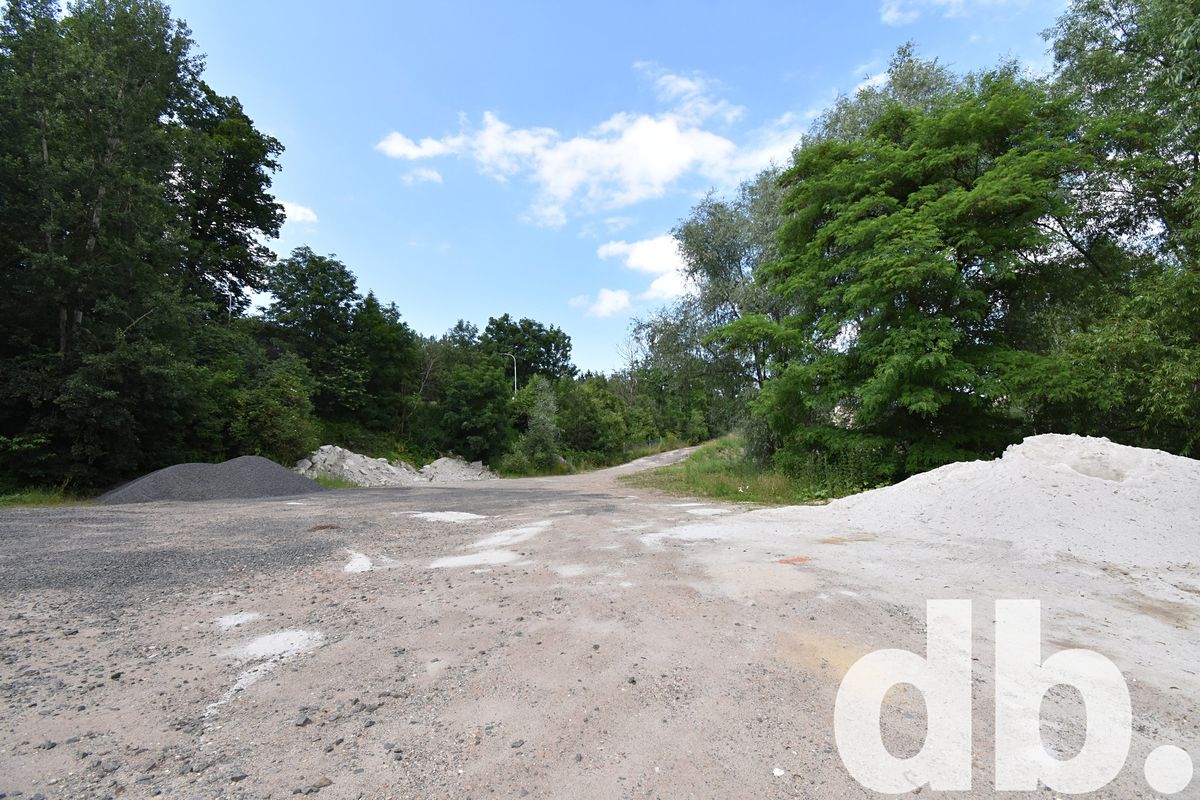 Prodej komerčního pozemku 5173 m² – fotografie 3