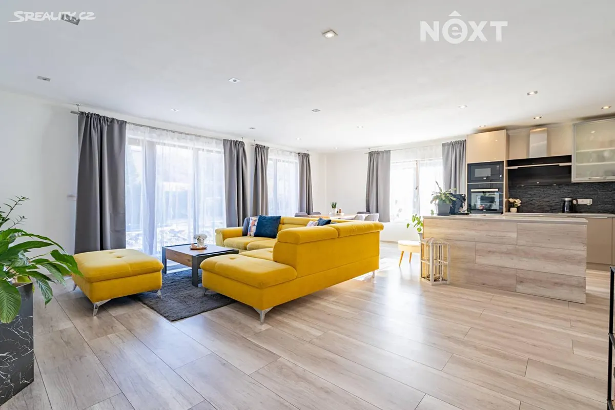 Prodej rodinného domu 216 m², pozemek 1768 m², Kaplice