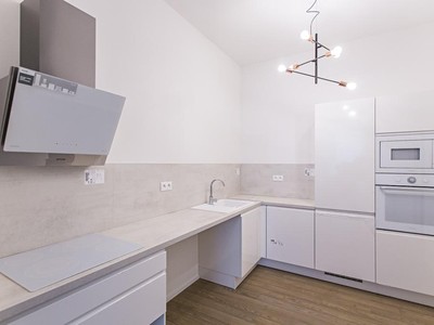 Pronájem bytu 2+kk 80 m²