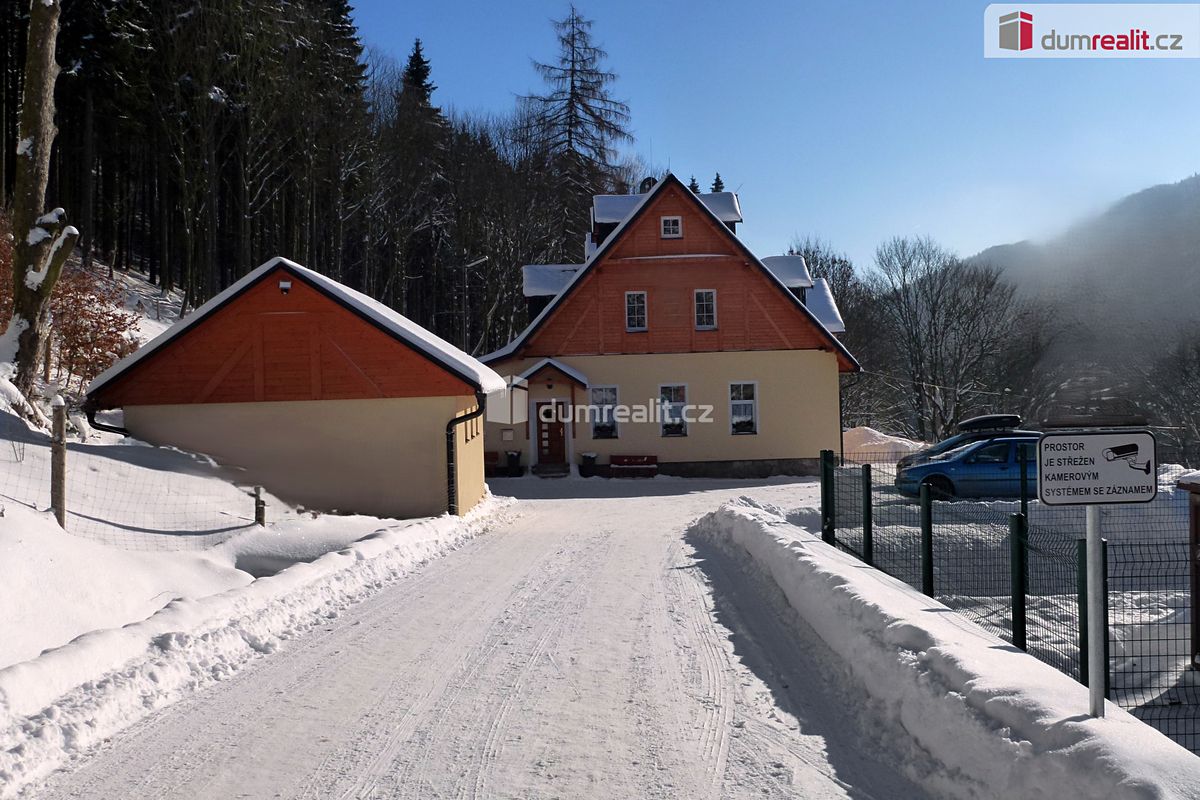 Prodej ubytovacího zařízení 324 m² – fotografie 3