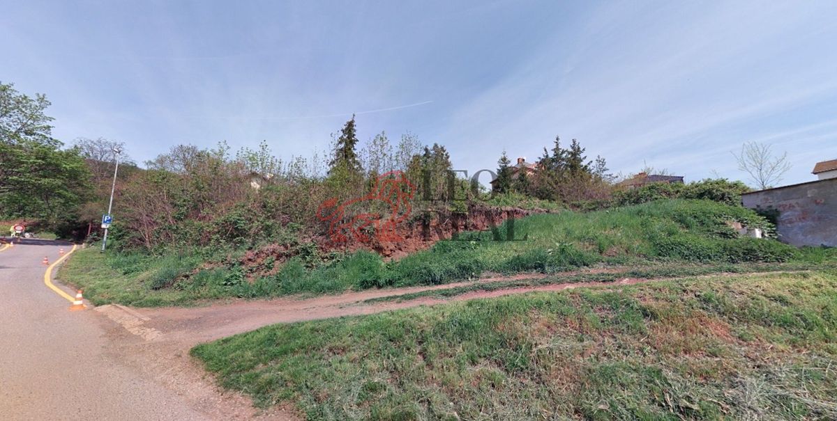 Prodej stavebního pozemku 1784 m² – fotografie 3