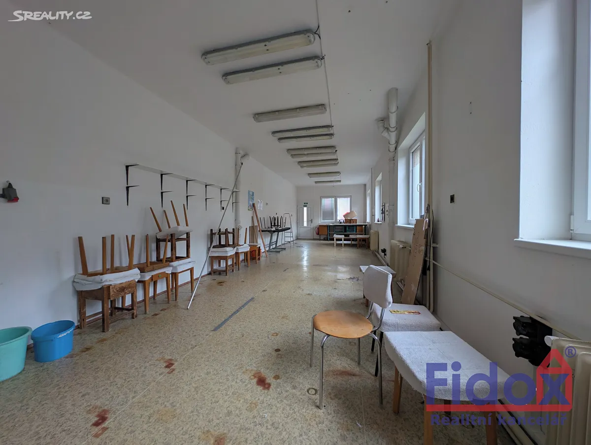 Prodej výrobní haly, prostoru 255 m² – pohled 2
