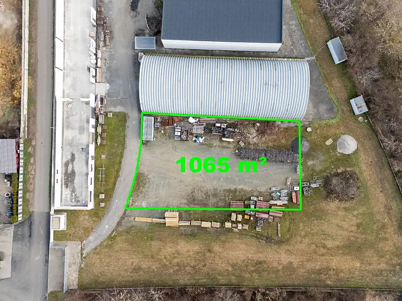 Pronájem komerčního pozemku 1180 m², Tlumačov – náhled fotky 2