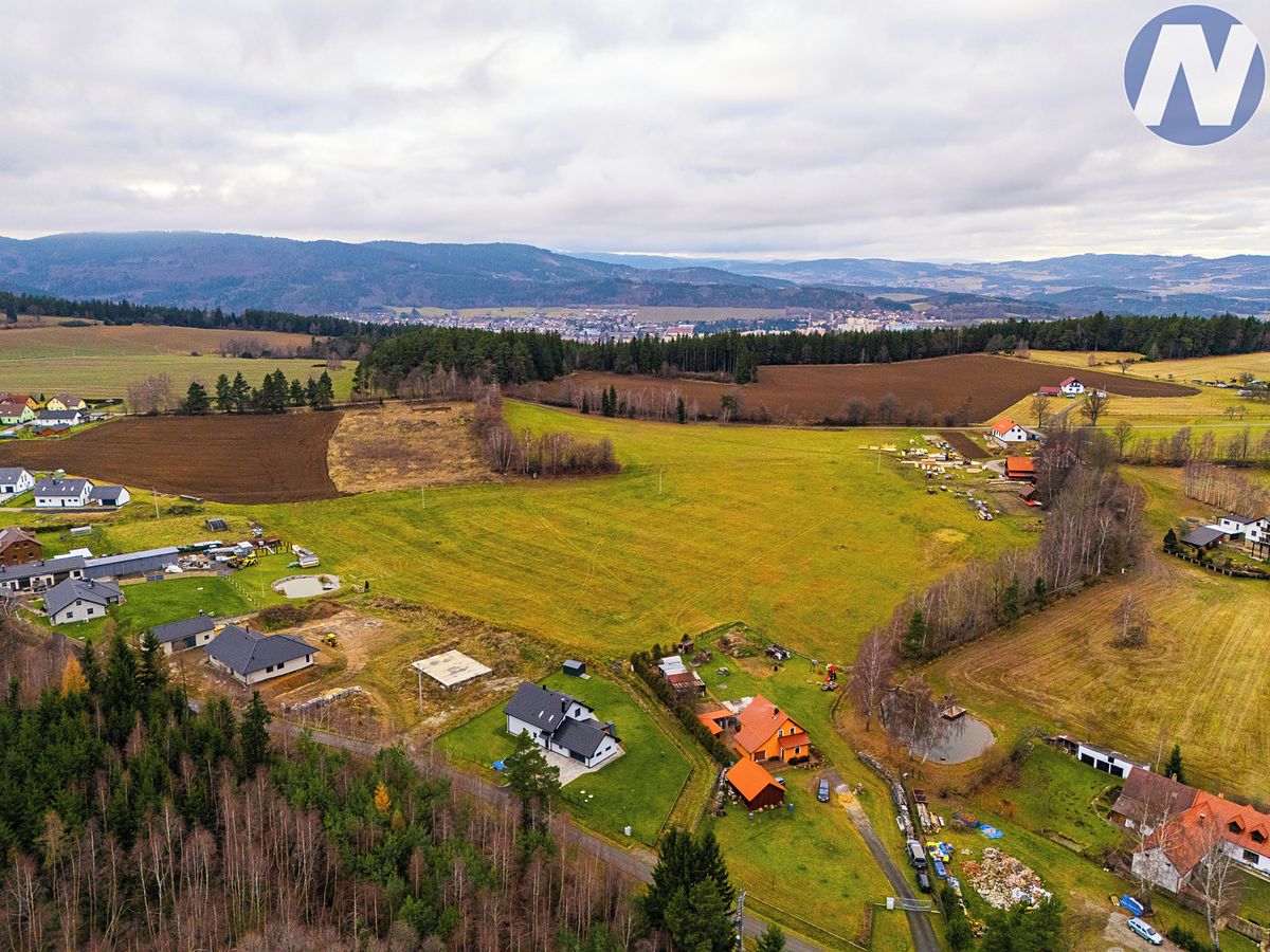 Prodej stavebního pozemku 6841 m² – fotografie 3